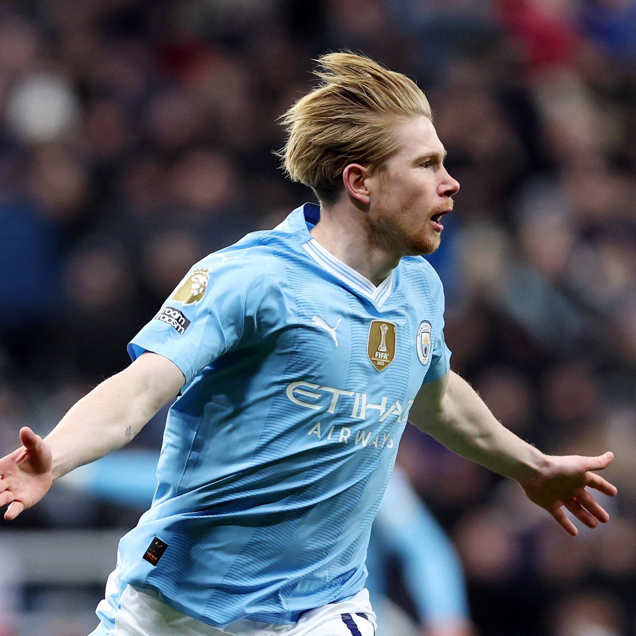 记者：赫伊森等5名后卫缺席皇马训练，阿森西奥遭遇病毒感染